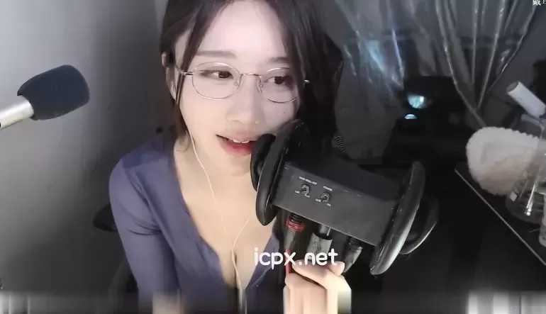 轩子巨2兔Asmr福利视频3小时紫色战衣丝袜哄睡1.38G