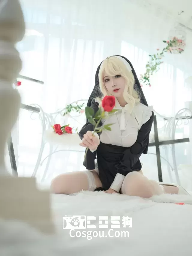 可爱与御姐范儿并存:探索coser“一米八的大梨子”的魅力